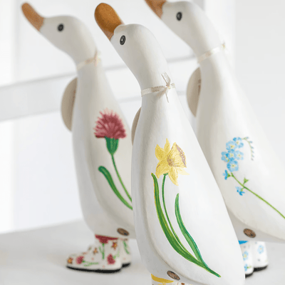 DCUK Ornaments British Flower Design Wooden Ducklings - Choice of Design